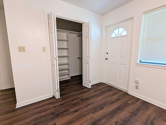 4th image of 11821 W 7th St