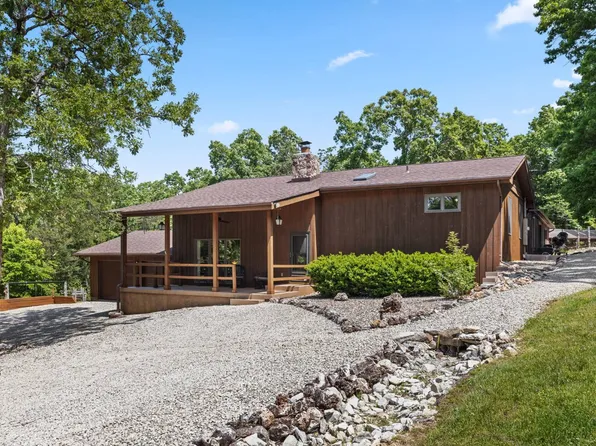 5563 E Anding Dr, Catawissa, MO 63015