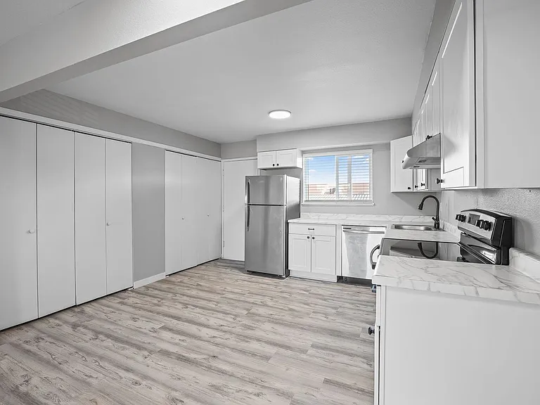 Eastside Village Apartments — Photo 61
