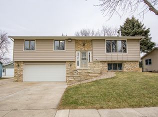 2470 A Ave, Marion, IA 52302