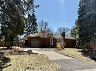 1404 Judith Ave, Roseville, MN 55113