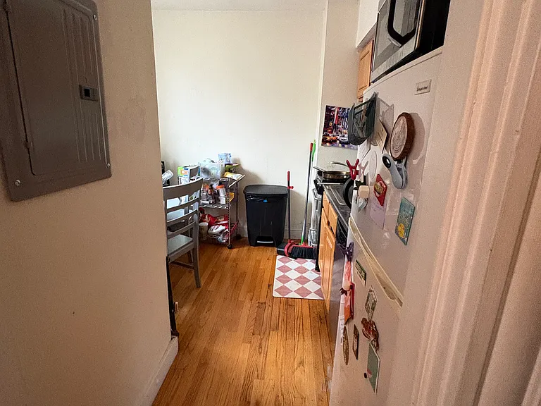589 Beacon St #8 — Photo 4