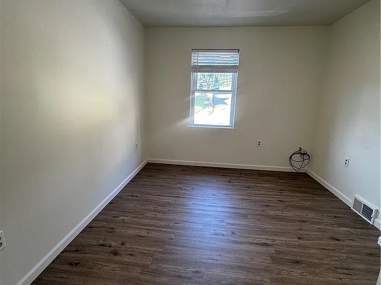 790 Highland Ave — Photo 15