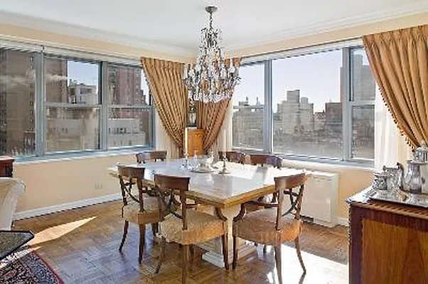 Sold by Corcoran | media 7