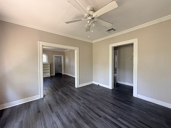 4th image of 1222 W Morton St