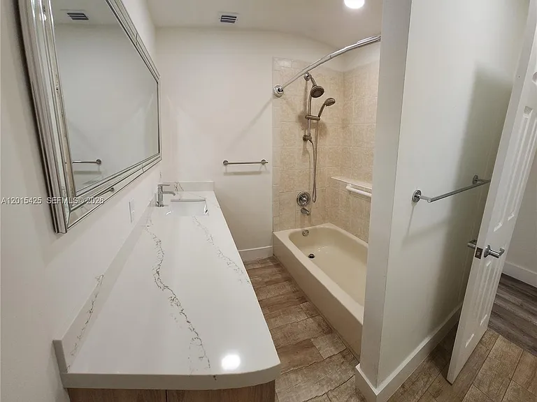 16575 Old Cutler Rd #16575 — Photo 9