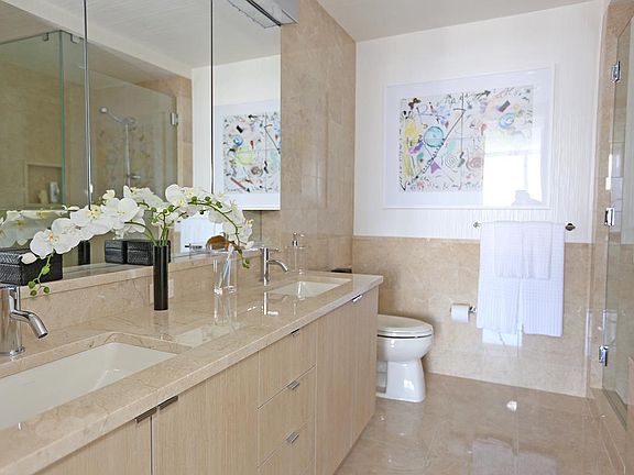 5th image of 160 W 62nd St APT 48A