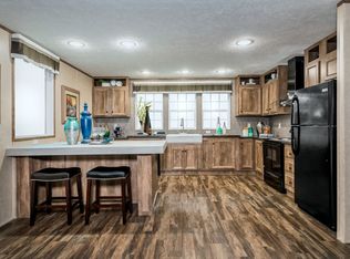 302 Spruce Pines Dr, Newport, NC 28570