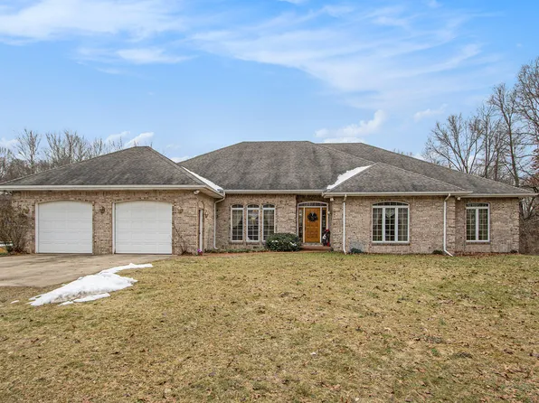 11395 Gilkey Rd, Plainwell, MI 49080