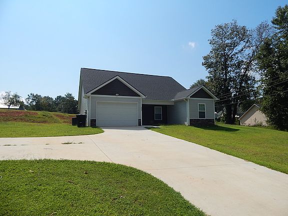2nd image of 511 Jackson Cir