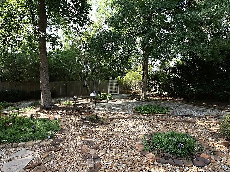 82 Camber Pine Pl — Photo 16