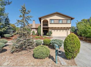 1005 Border Rd, Los Altos, CA 94024