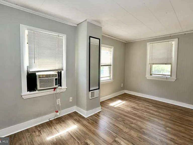 310 Ellis St — Photo 7