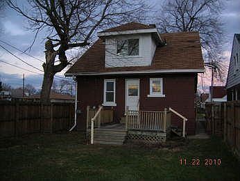 1st image of 1453 Arlington Ave