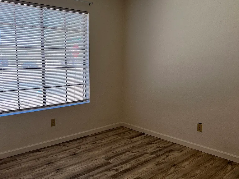 3094 W Country Fair Dr — Photo 4