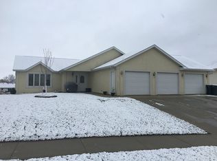 642 S Pointe Ct SW, Rochester, MN 55902