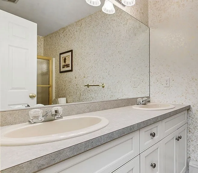 42 Oak Bluff Cir — Photo 26