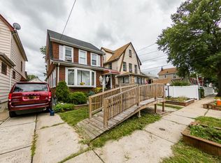 11614 198th St, Saint Albans, NY 11412