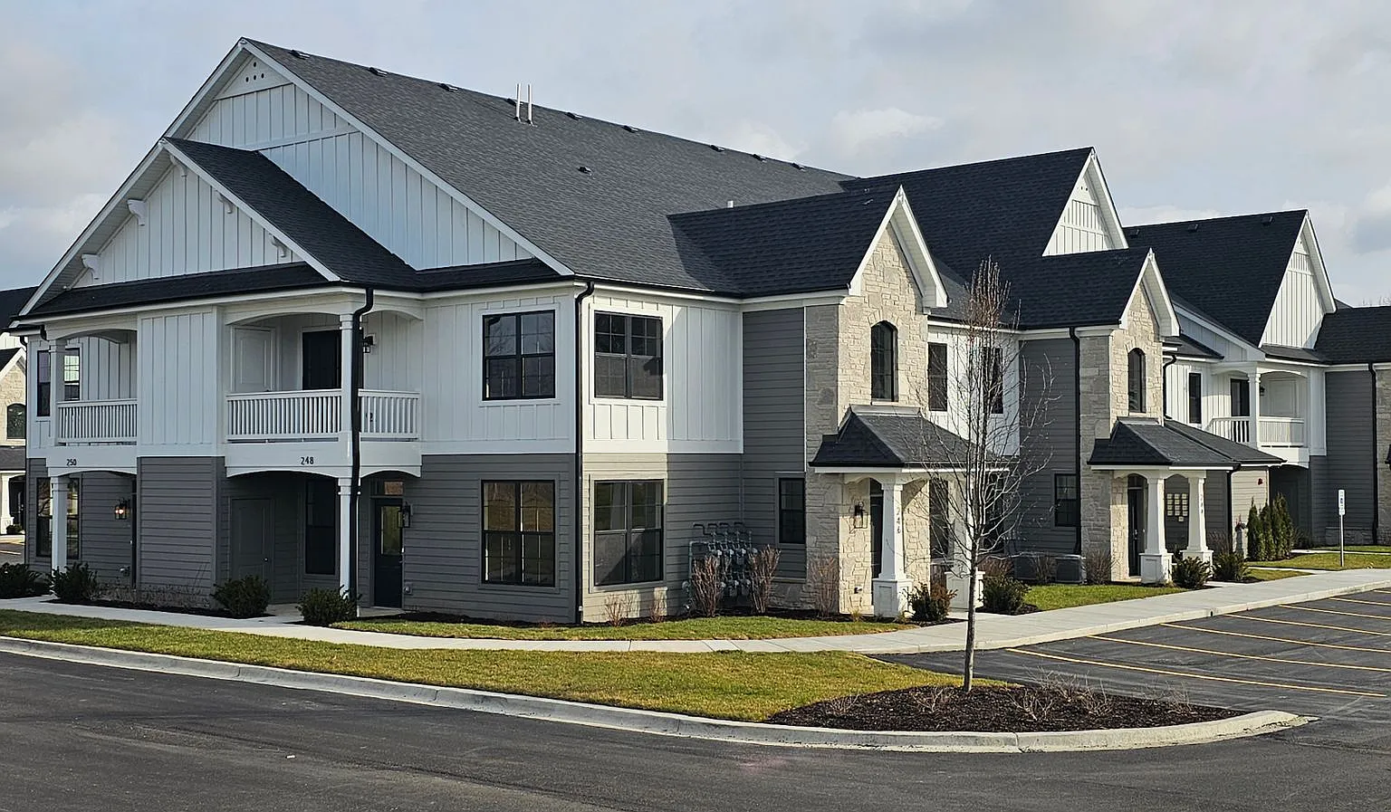 Timber Pointe North Building 30 — Photo 2