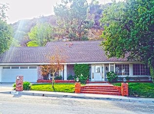 3745 Gleneagles Dr, Tarzana, CA 91356