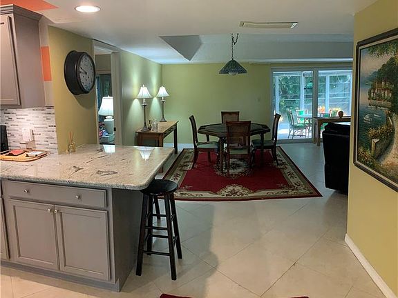 5th image of 107 Wintergreen Way #1811