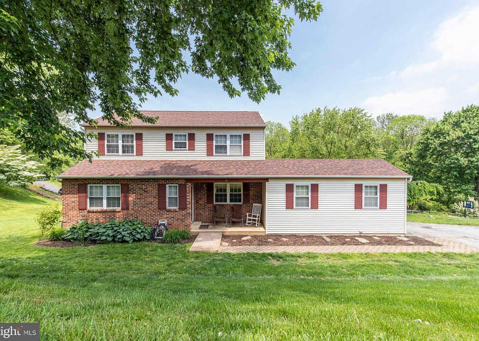 1st image of 49 Lamberts Ln