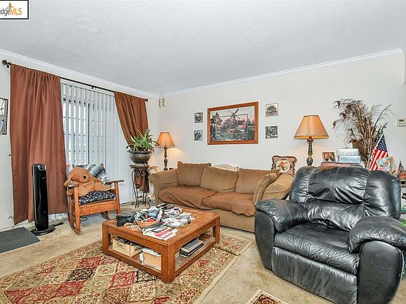 5th image of 1802 Evergreen Ave