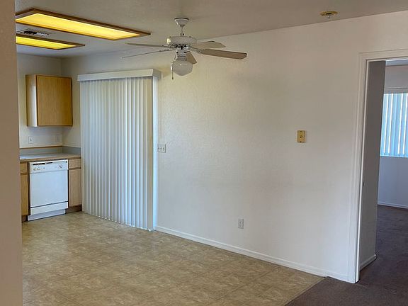 4th image of 2331 Shorewood Dr Unit B