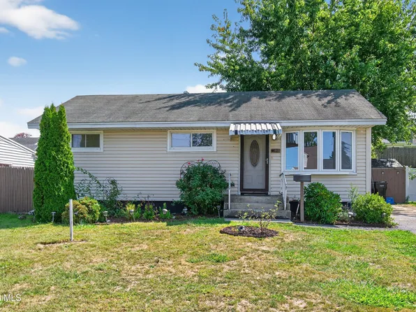 12 O'Neil Street, Troy, NY 12180
