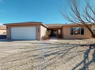 5962 Moon View Dr, Las Cruces, NM 88012