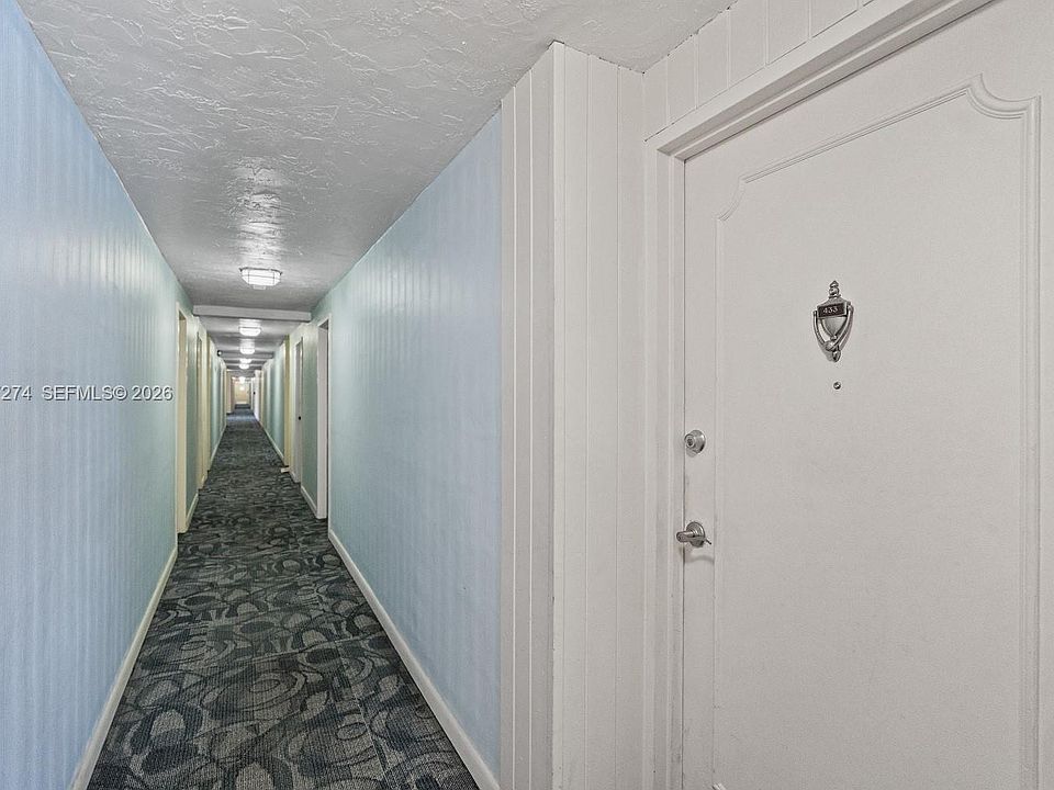 1st image of 1205 Mariposa Ave APT 433