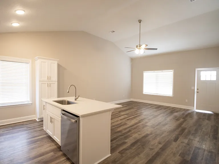 106 Woodsedge Dr #B — Photo 3