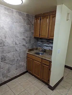 Rented by Kingsland Properties | media 3