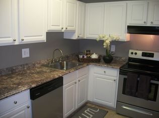 4 Haspert Rd APT H, Nottingham, MD 21236