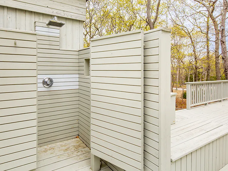 15 Jonathan Dr — Photo 20