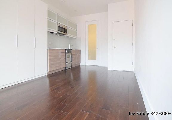 3rd image of 154 Stanton St #5