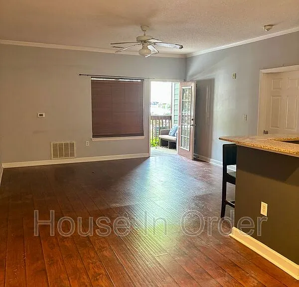 1000 Olde Eastwood Village Blvd #107 — Photo 6