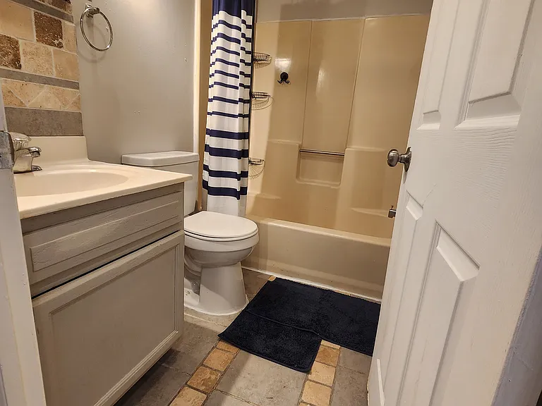 8 Washington St #2B — Photo 12