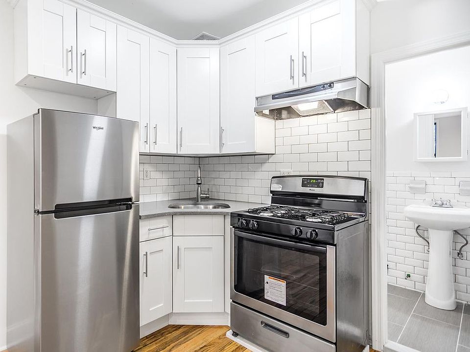 1st image of 720 Bergen St APT 2LF