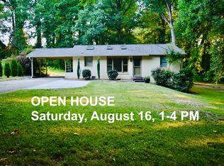 1424 Seminole Trl, Raleigh, NC 27609