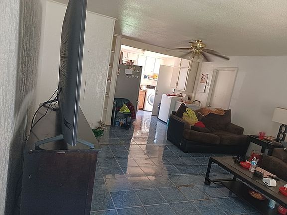 3rd image of 1718 Westmoreland St