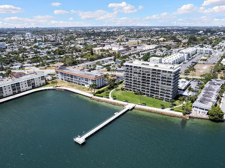 3040 Lake Shore Dr #101 — Photo 52