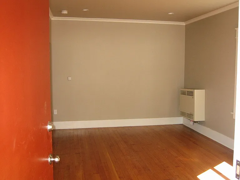 1818 Santa Ynez St — Photo 10