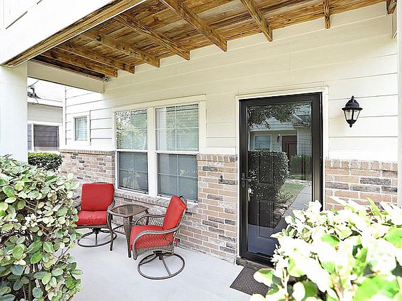 4th image of 11812 Jelicoe Dr