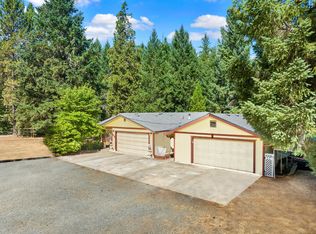 4600 Azalea Dr, Grants Pass, OR 97526