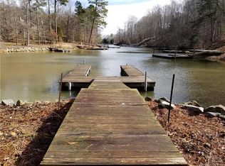 1404 Ron Whicker Dr, Catawba, NC 28609