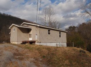 414 Bass St, Oliver Springs, TN 37840
