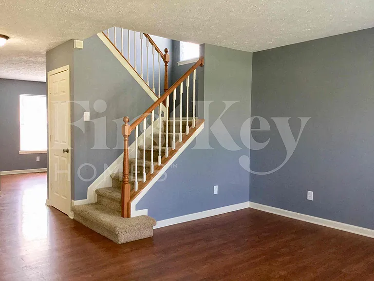 10703 Regis Ct — Photo 10