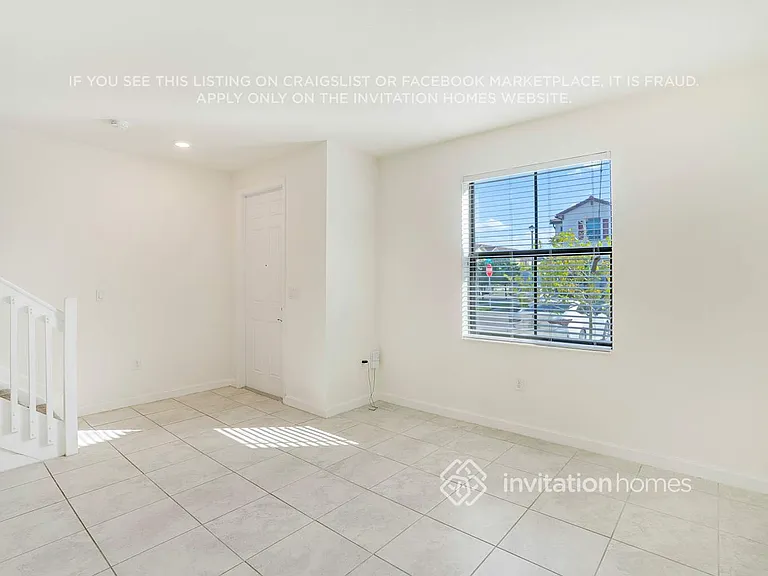 3373 W 105th Ter — Photo 3