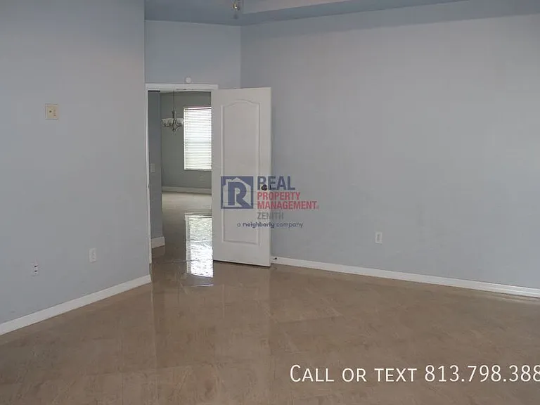 452 Westchester Hills Ln — Photo 23